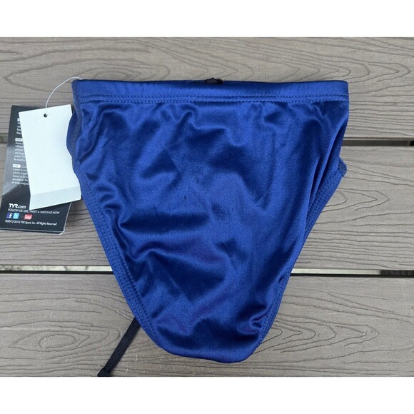 TYR Solid Navy 4 In Nylon Trainer Racer Boys Swim Brief- Size 22 New - Picture 2 of 3